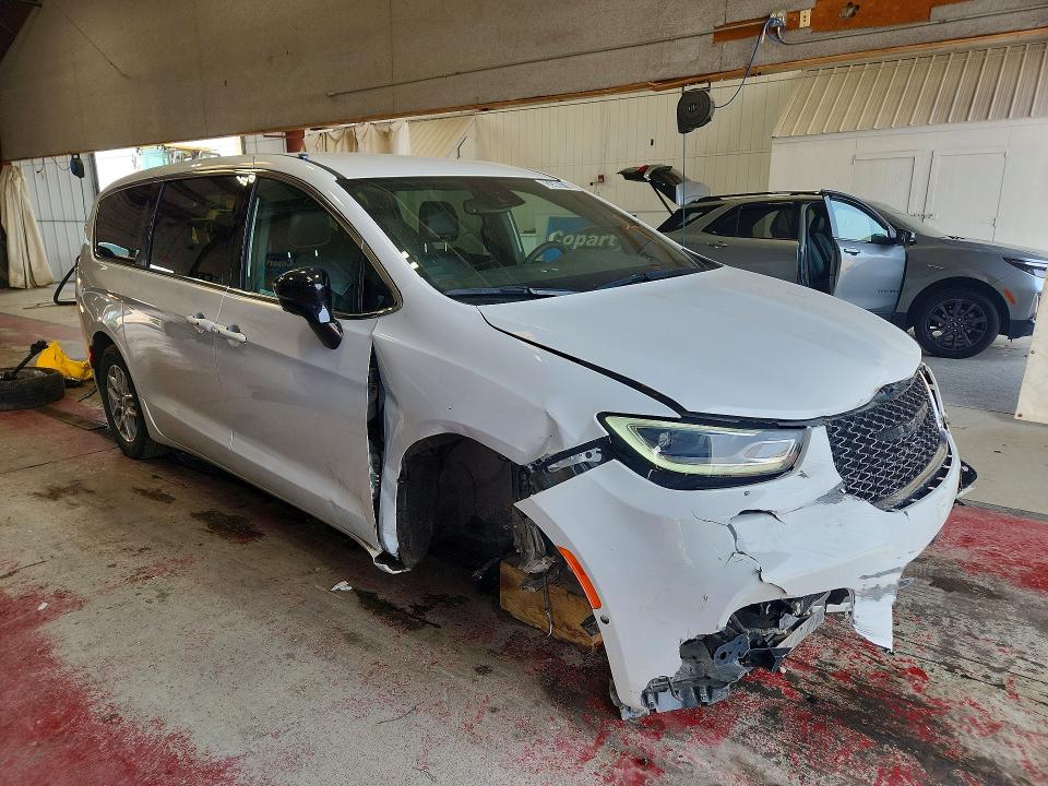 Продажа на аукционе авто 2025 Chrysler Pacifica, vin: 2C4RC1BG8SR519871, номер лота: 62446776