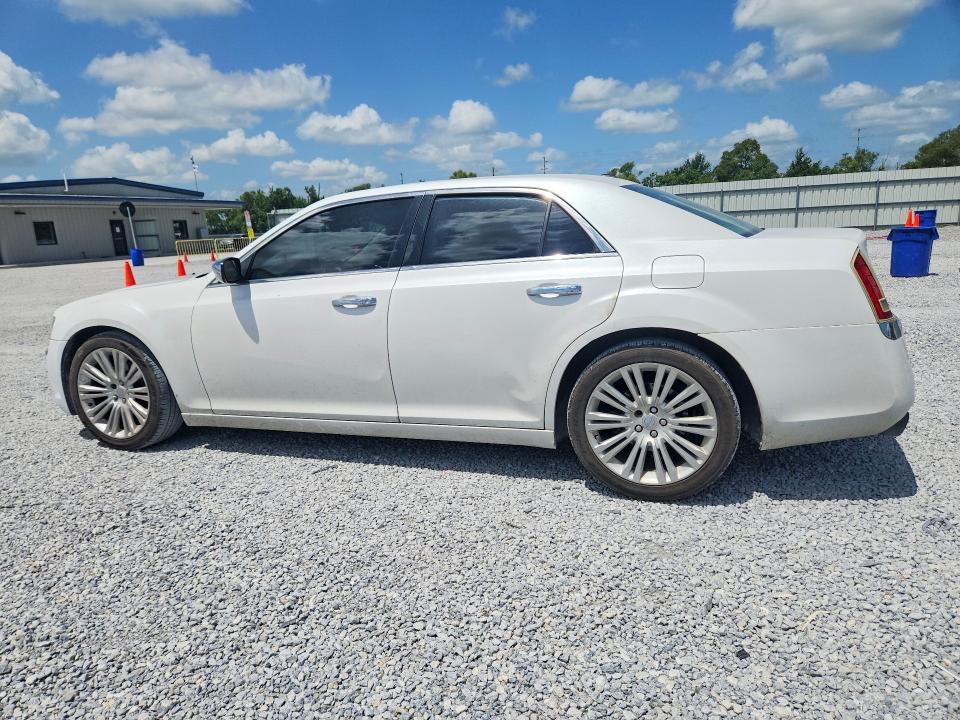 62870016 :رقم المزاد ، 2C3CCAET2DH577390 vin ، 2013 Chrysler 300c مزاد بيع