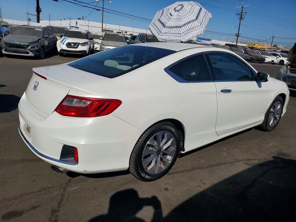 2013 Honda Accord მანქანა იყიდება აუქციონზე, vin: 1HGCT1B3XDA013857, აუქციონის ნომერი: 61981966
