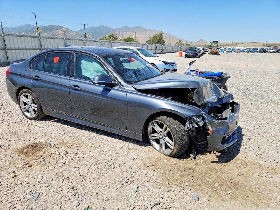 60653826 :رقم المزاد ، WBA8E9G54GNU28769 vin ، 2016 Bmw 328 مزاد بيع