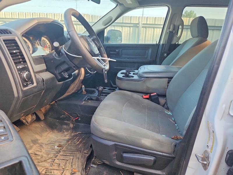 62059276 :رقم المزاد ، 3C6UR5CL2JG290126 vin ، 2018 Ram 2500 مزاد بيع