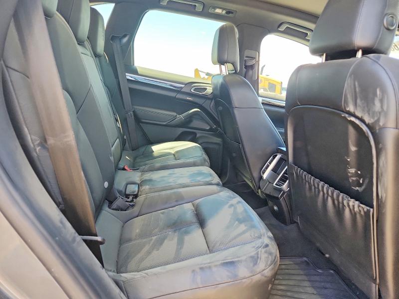 60487776 :رقم المزاد ، WP1AA2A27ELA91737 vin ، 2014 Porsche Cayenne مزاد بيع