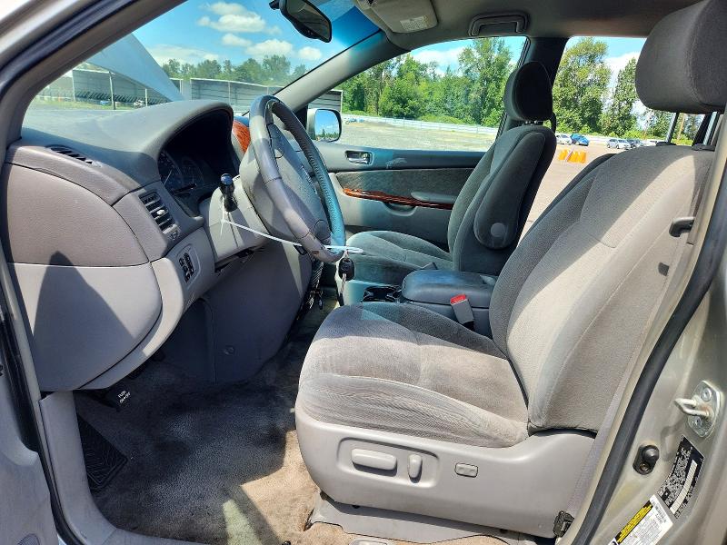 61099216 :رقم المزاد ، 5TDZA22C65S319074 vin ، 2005 Toyota Sienna مزاد بيع