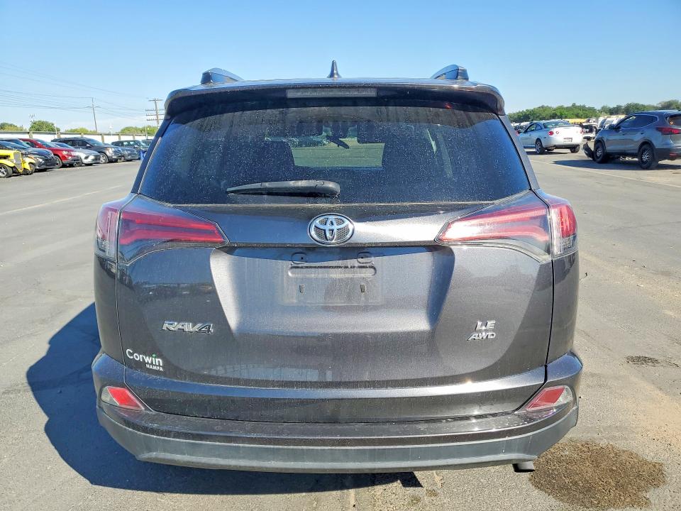 60714666 :رقم المزاد ، 2T3BFREV4HW603489 vin ، 2017 Toyota Rav4 مزاد بيع