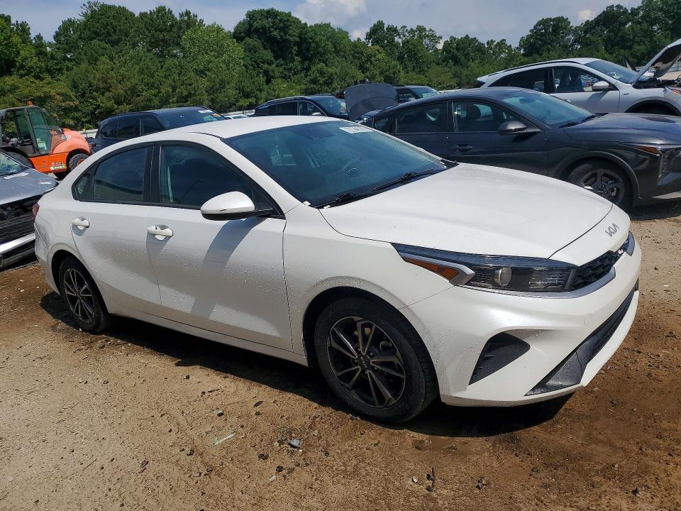 2023 Kia Forte მანქანა იყიდება აუქციონზე, vin: 3KPF24AD9PE532541, აუქციონის ნომერი: 60823636