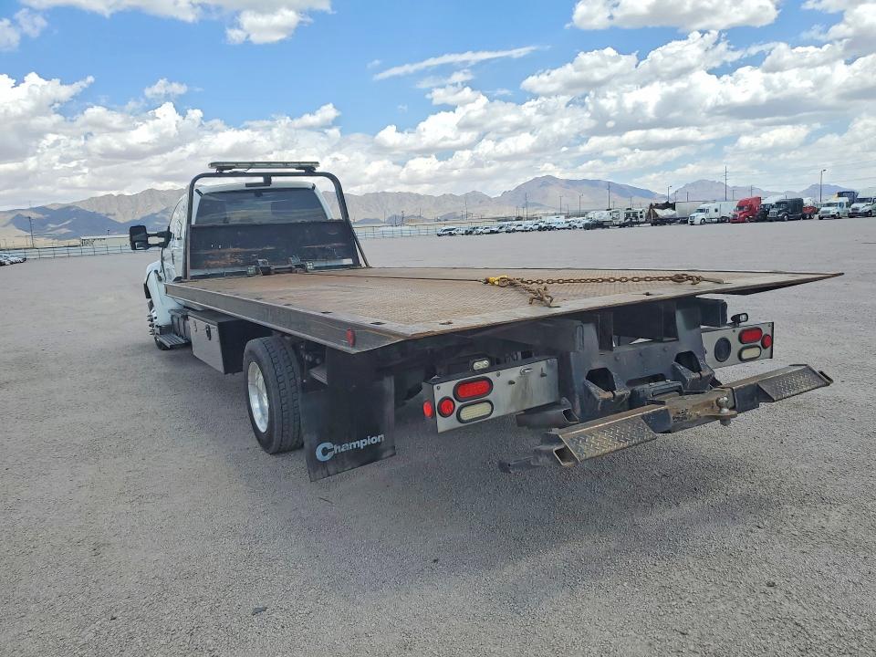 61199046 :رقم المزاد ، 3FRWX6FE1FV728196 vin ، 2015 Ford F650 مزاد بيع