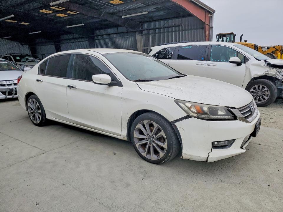 Продажа на аукционе авто 2014 Honda Accord, vin: 1HGCR2F57EA151468, номер лота: 60130036