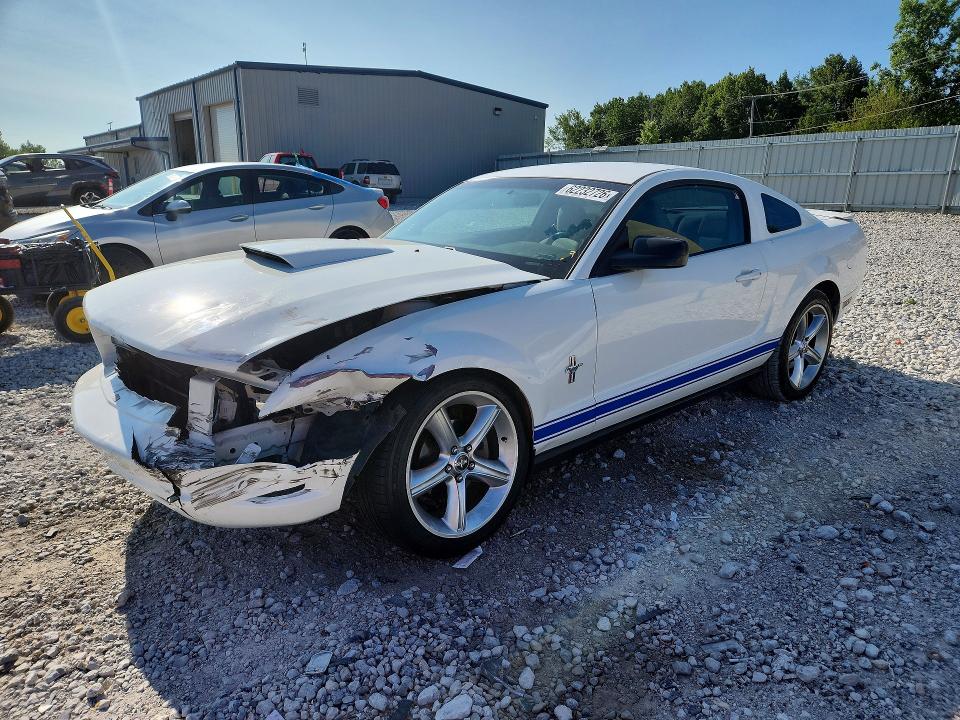 62232726 :رقم المزاد ، 1ZVFT80N975359045 vin ، 2007 Ford Mustang مزاد بيع
