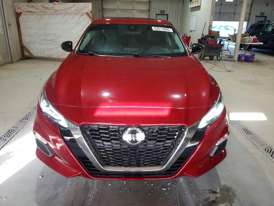 Продаж на аукціоні авто 2021 Nissan Altima, vin: 1N4BL4CW0MN370953, номер лоту: 62015066