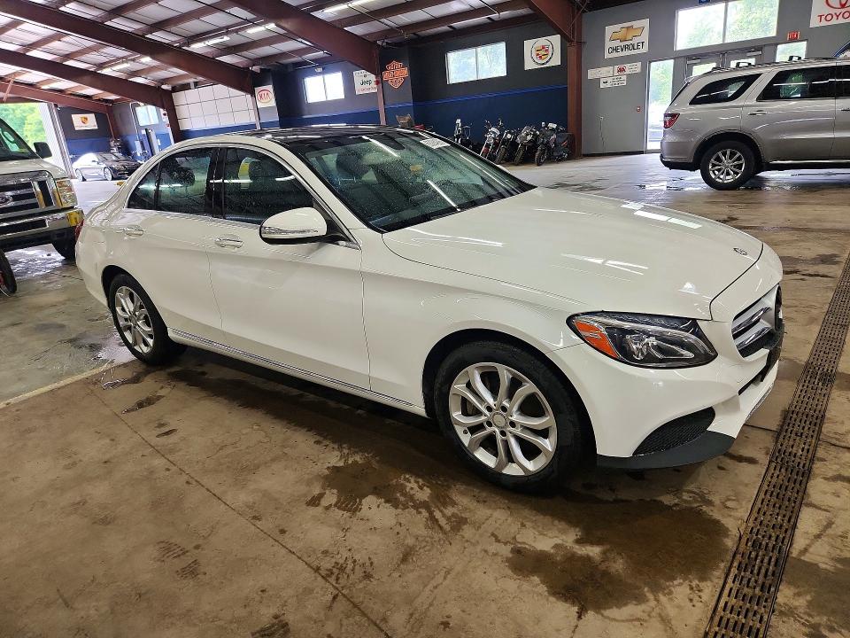 2015 Mercedes-benz C მანქანა იყიდება აუქციონზე, vin: 55SWF4KB8FU095267, აუქციონის ნომერი: 63284296