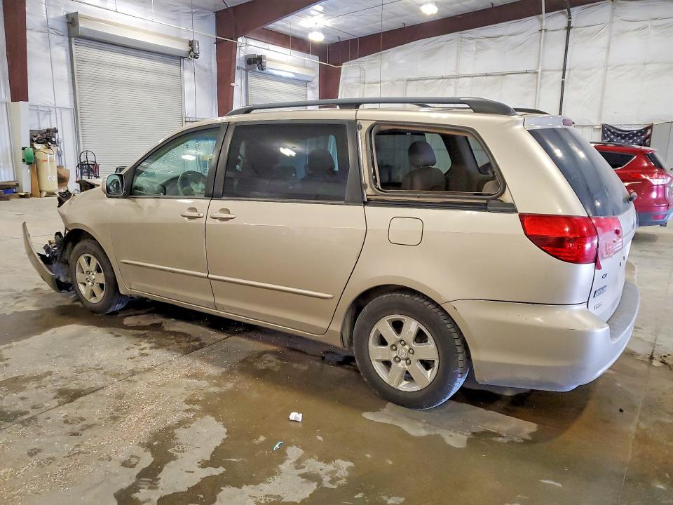 61316436 :رقم المزاد ، 5TDZA22C04S094973 vin ، 2004 Toyota Sienna مزاد بيع