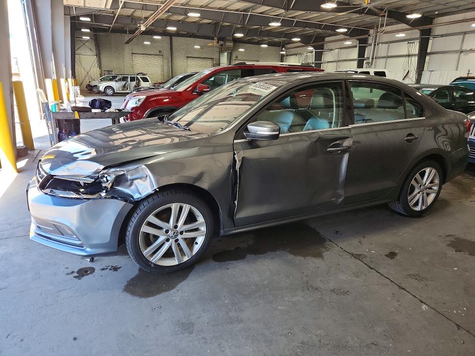 Продажа на аукционе авто 2015 Volkswagen Jetta, vin: 3VWLA7AJ6FM414042, номер лота: 60585556