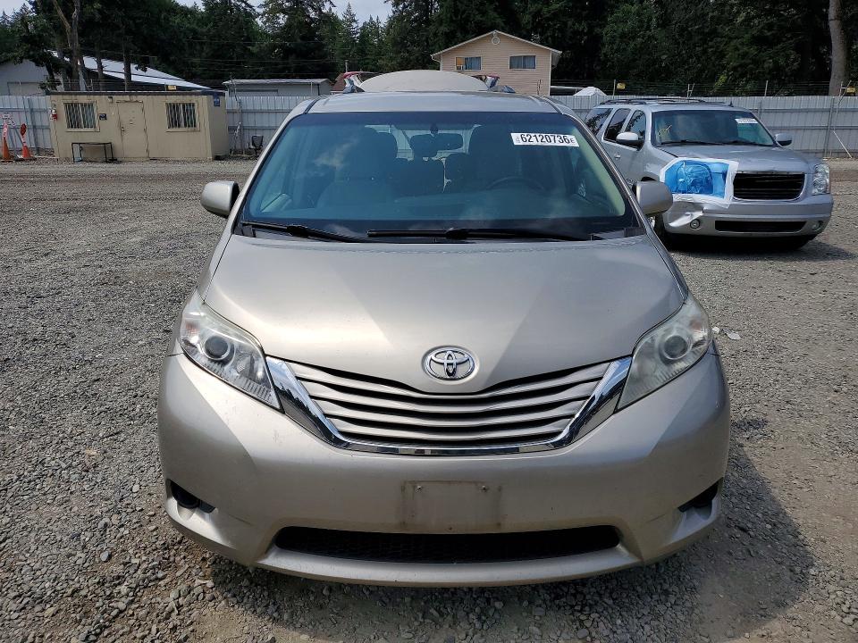 Aukcja sprzedaży 2017 Toyota Sienna, vin: 5TDKZ3DC2HS799745, numer aukcji: 62120736