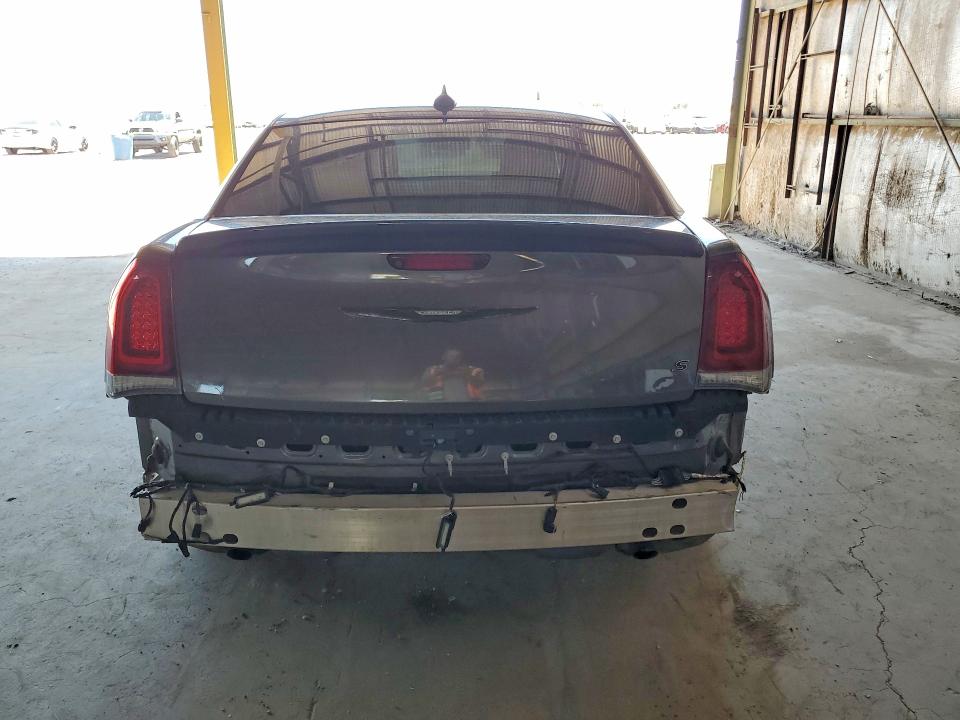 59406356 :رقم المزاد ، 2C3CCABG6JH261364 vin ، 2018 Chrysler 300 مزاد بيع