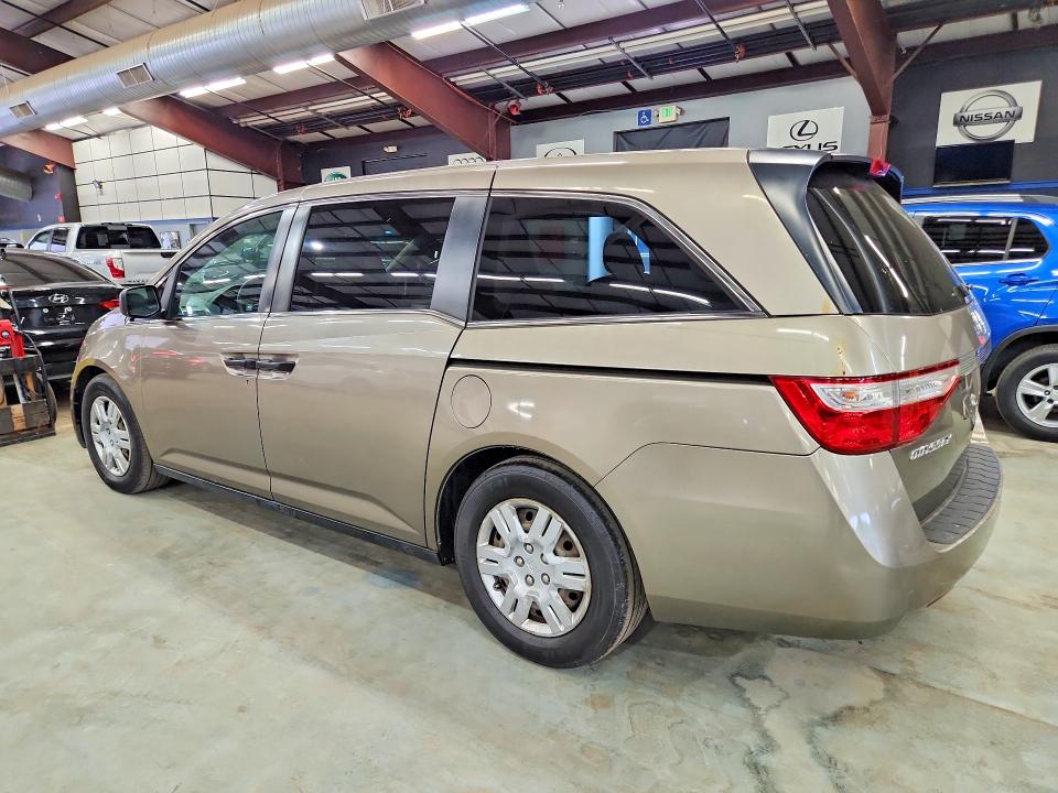 62132176 :رقم المزاد ، 5FNRL5H28CB072717 vin ، 2012 Honda Odyssey مزاد بيع