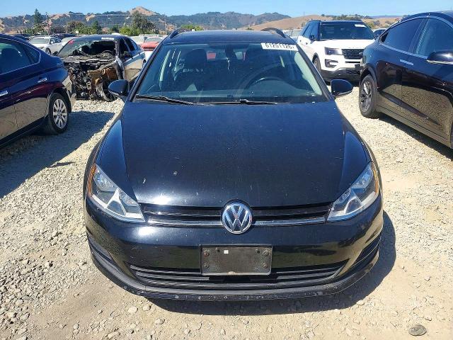 61251126 :رقم المزاد ، 3VWC17AU0GM520451 vin ، 2016 Volkswagen Golf Sportwagen مزاد بيع