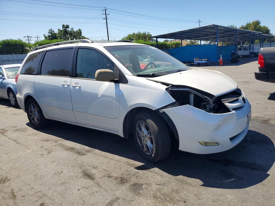 61002176 :رقم المزاد ، 5TDZA22C56S515668 vin ، 2006 Toyota Sienna مزاد بيع