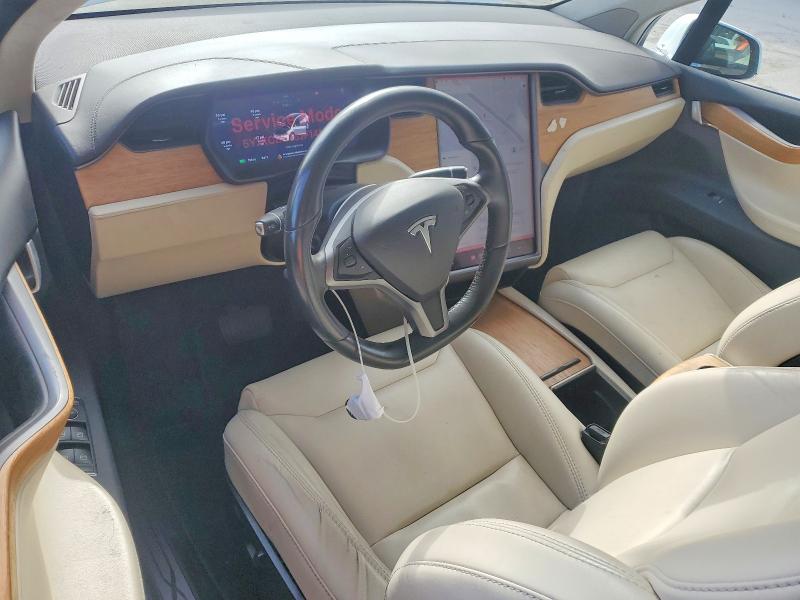 95588025 :رقم المزاد ، 5YJXCBE28JF141476 vin ، 2018 Tesla Model X مزاد بيع