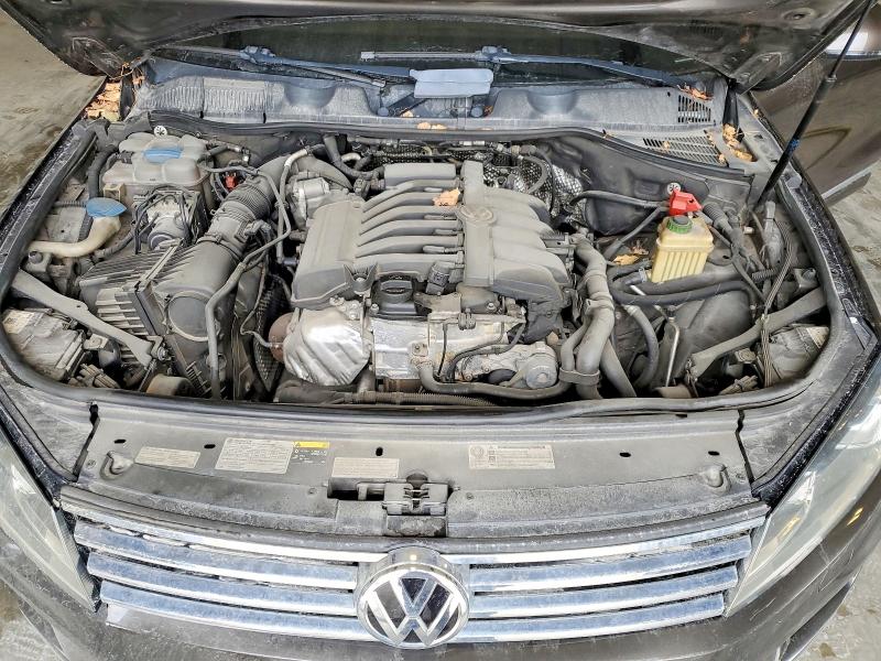 62696486 :رقم المزاد ، WVGEF9BP8FD006824 vin ، 2015 Volkswagen Touareg مزاد بيع