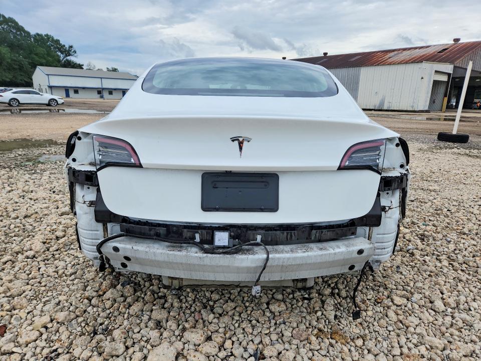 2022 Tesla Model 3 მანქანა იყიდება აუქციონზე, vin: 5YJ3E1EA5NF371136, აუქციონის ნომერი: 60517506