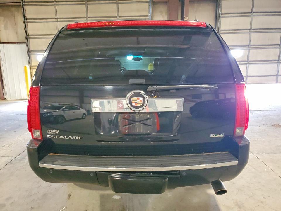 61355796 :رقم المزاد ، 1GYS4JEF5BR147245 vin ، 2011 Cadillac Escalade مزاد بيع