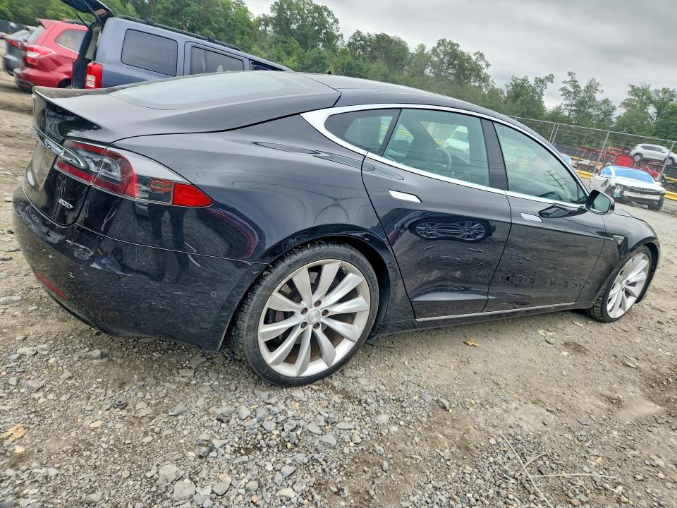 Продажа на аукционе авто 2016 Tesla Model S, vin: 5YJSA1E26GF146839, номер лота: 60360046