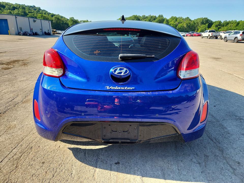 Продажа на аукционе авто 2013 Hyundai Veloster, vin: KMHTC6AD4DU110262, номер лота: 62152326