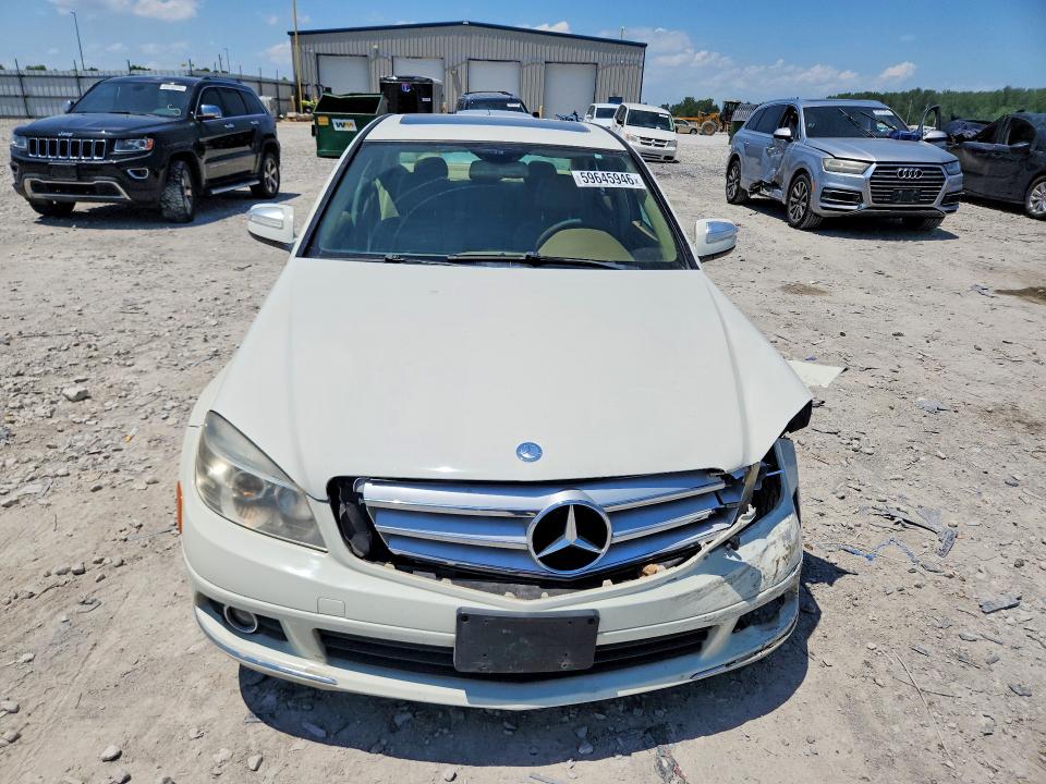 59645946 :رقم المزاد ، WDDGF81X08F112061 vin ، 2008 Mercedes-benz C مزاد بيع