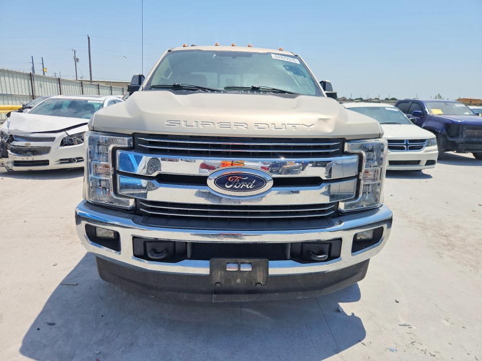 2017 Ford F350 მანქანა იყიდება აუქციონზე, vin: 1FT8W3DT6HEF45528, აუქციონის ნომერი: 62829376