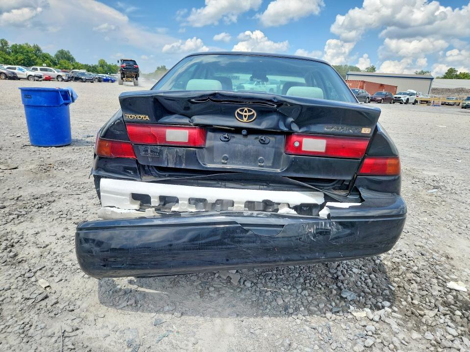 Продажа на аукционе авто 1998 Toyota Camry, vin: JT2BG22K0W0185781, номер лота: 60682826