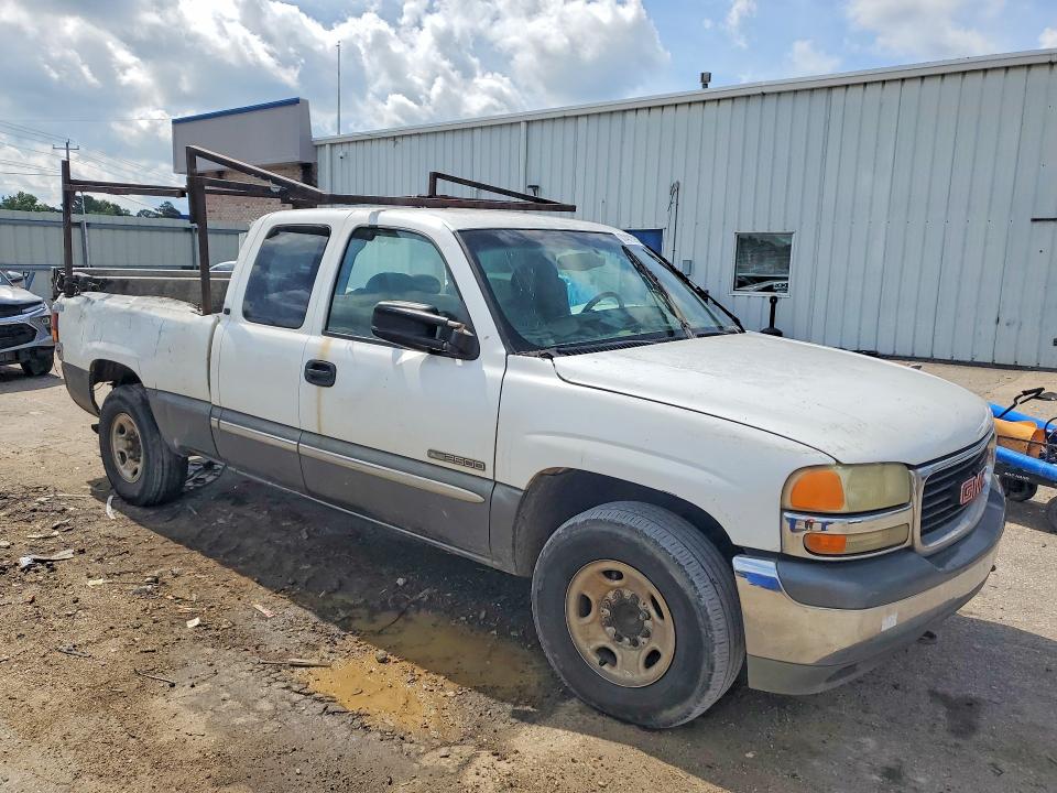 60481596 :رقم المزاد ، 1GTFC29U7YE290710 vin ، 2000 Gmc New Sierra مزاد بيع