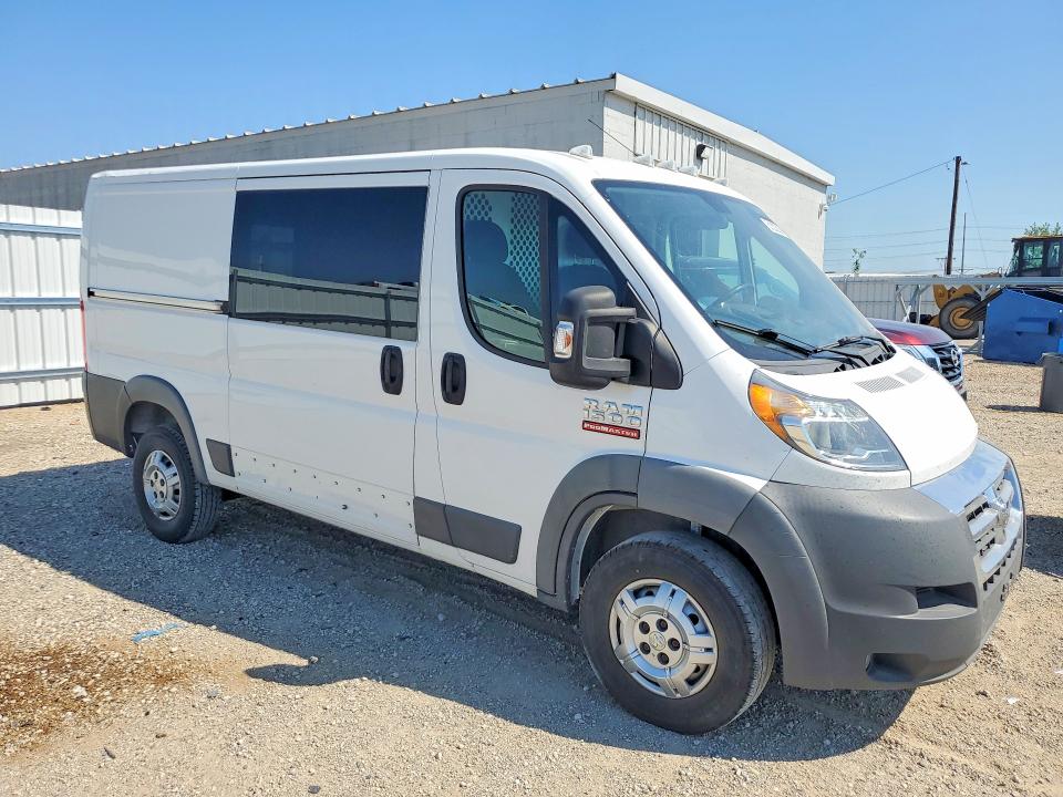 61033636 :رقم المزاد ، 3C6TRVAG0HE521872 vin ، 2017 Ram Promaster 1500 مزاد بيع