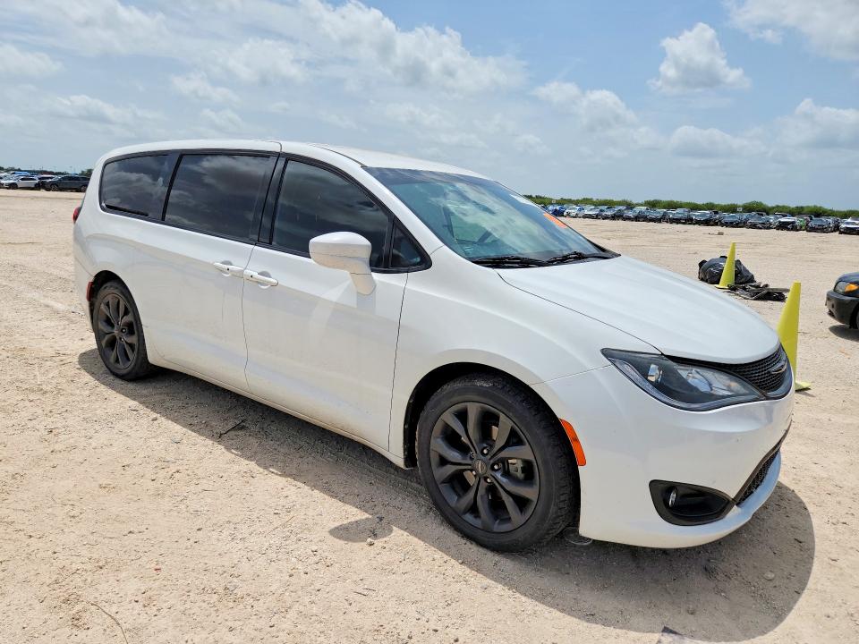 2018 Chrysler Pacifica მანქანა იყიდება აუქციონზე, vin: 2C4RC1FG1JR357848, აუქციონის ნომერი: 61753796