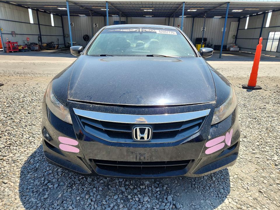 62097776 :رقم المزاد ، 1HGCS1B32BA005803 vin ، 2011 Honda Accord مزاد بيع