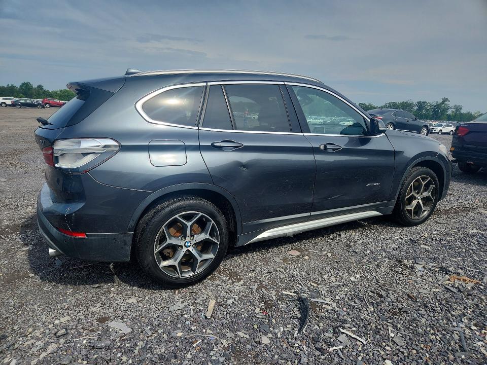 60752436 :رقم المزاد ، WBXHT3C33H5F72590 vin ، 2017 Bmw X1 مزاد بيع