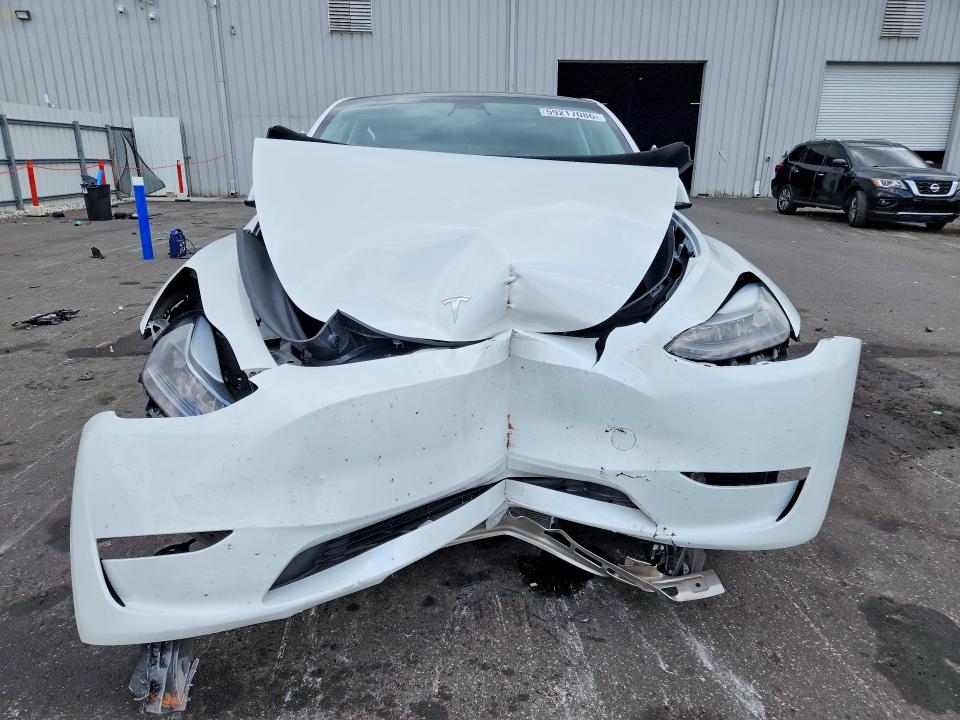 Продажа на аукционе авто 2023 Tesla Model Y, vin: 7SAYGDEE7PF781348, номер лота: 59217086
