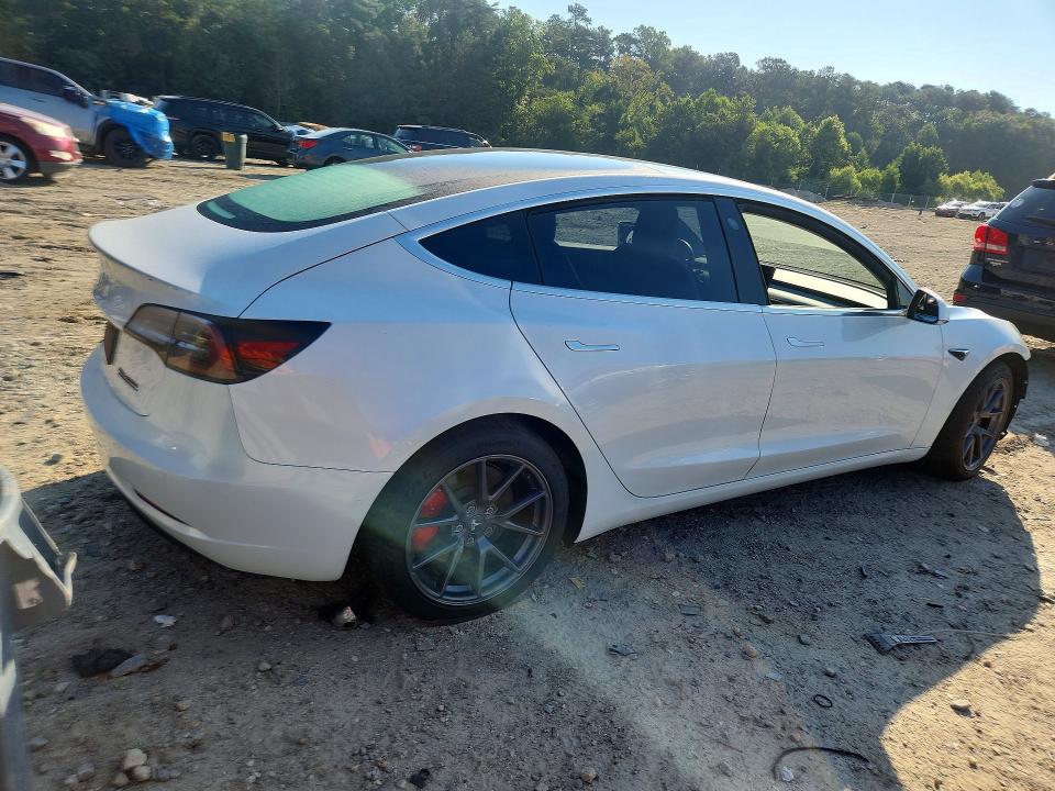 60579176 :رقم المزاد ، 5YJ3E1EC6LF624091 vin ، 2020 Tesla Model 3 مزاد بيع
