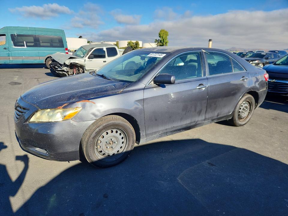 61722146 :رقم المزاد ، 4T1BE46K57U191696 vin ، 2007 Toyota Camry مزاد بيع