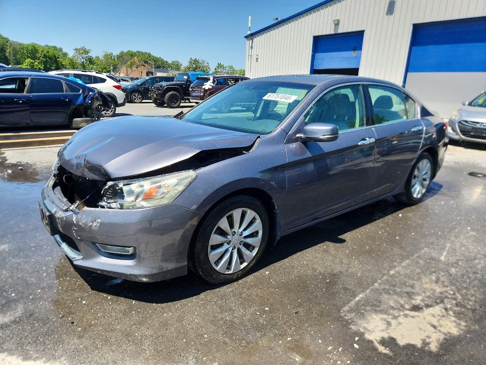 61751046 :رقم المزاد ، 1HGCR3F86DA035676 vin ، 2013 Honda Accord مزاد بيع
