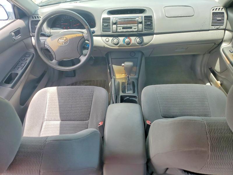 2005 Toyota Camry მანქანა იყიდება აუქციონზე, vin: 4T1BE32K85U516418, აუქციონის ნომერი: 60782526