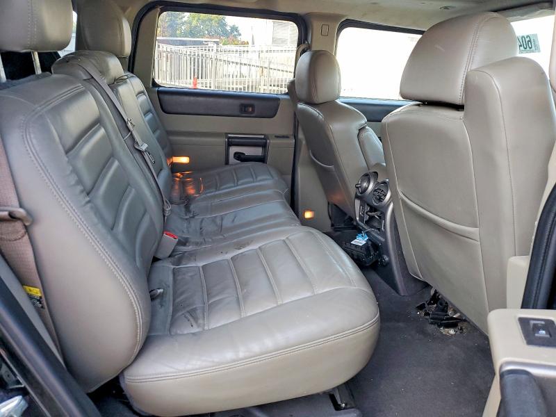 60472306 :رقم المزاد ، 5GRGN23U84H112786 vin ، 2004 Hummer H2 مزاد بيع