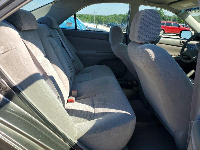 61219426 :رقم المزاد ، 4T1BE32K82U581488 vin ، 2002 Toyota Camry مزاد بيع