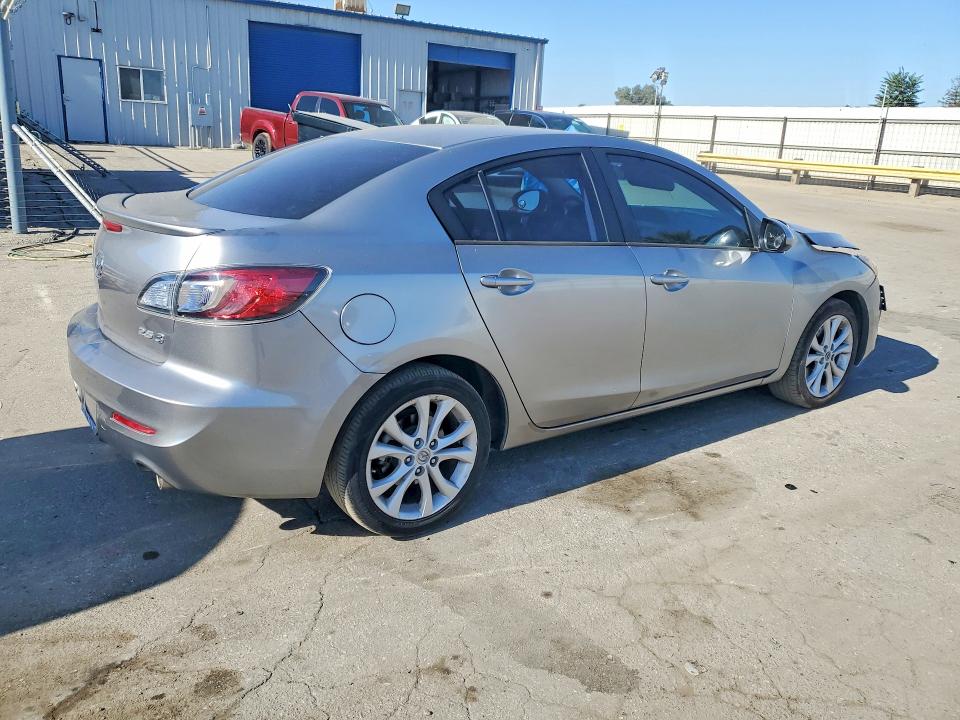 Продажа на аукционе авто 2011 Mazda 3, vin: JM1BL1W62B1411835, номер лота: 61168716