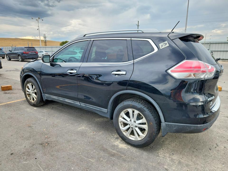 62972426 :رقم المزاد ، 5N1AT2MV2FC811864 vin ، 2015 Nissan Rogue مزاد بيع