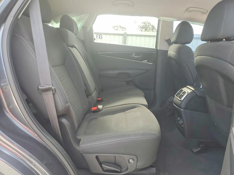 59347446 :رقم المزاد ، 5XYPG4A33LG698659 vin ، 2020 Kia Sorento مزاد بيع