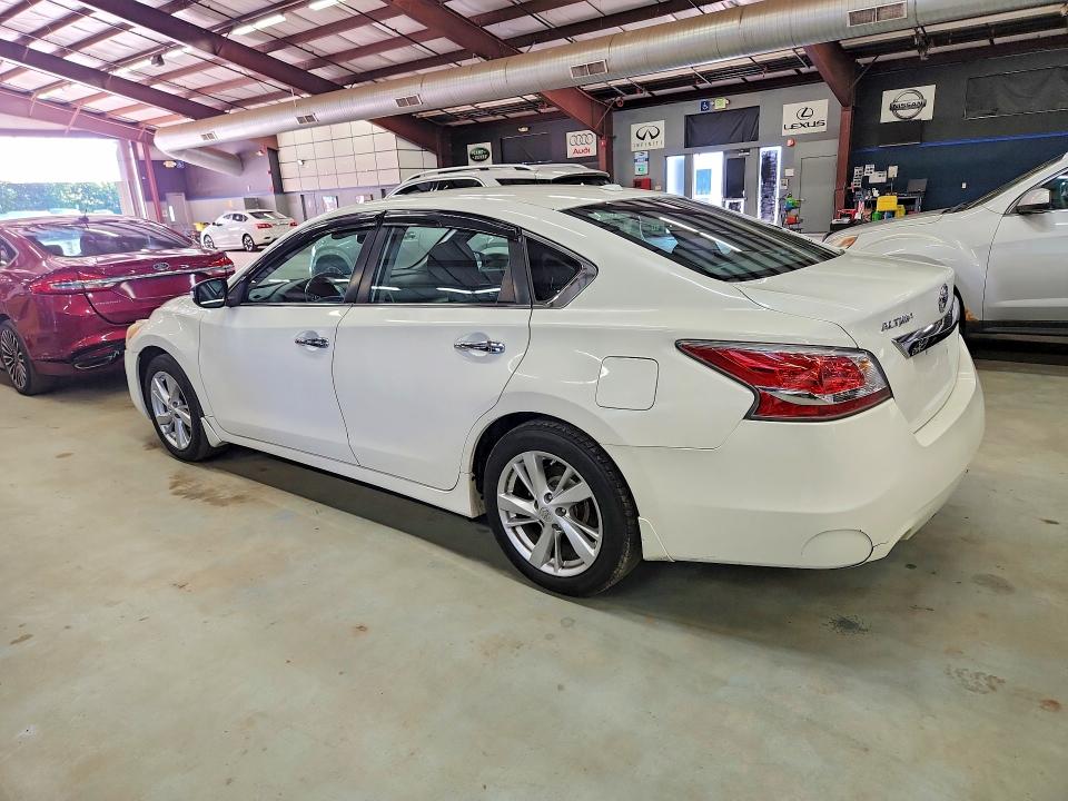 Продажа на аукционе авто 2015 Nissan Altima, vin: 1N4AL3AP1FC117298, номер лота: 62448906