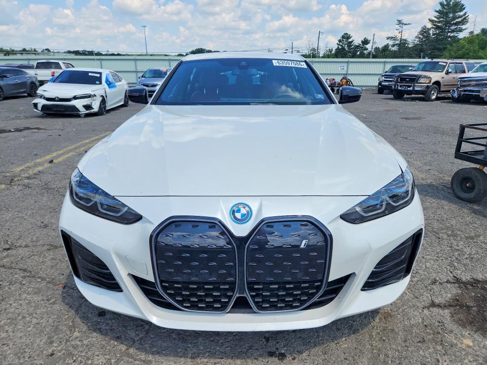 63597086 :رقم المزاد ، WBY73AW07PFN82025 vin ، 2023 Bmw I4 مزاد بيع