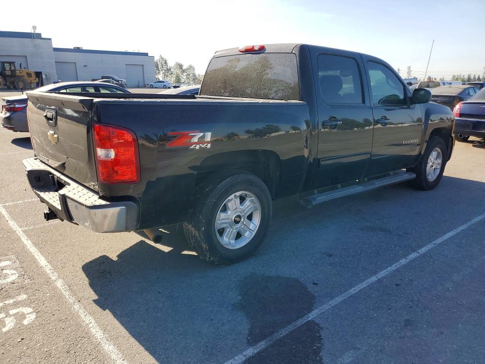 2013 Chevrolet Silverado მანქანა იყიდება აუქციონზე, vin: 3GCPKSE71DG230982, აუქციონის ნომერი: 62547706