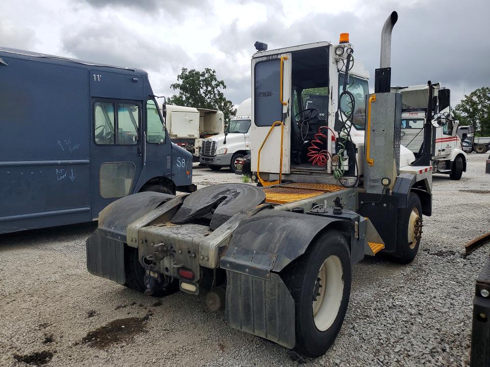Продажа на аукционе авто 2017 Ottawa Yard Tractor Spotter, vin: 343834, номер лота: 61969386
