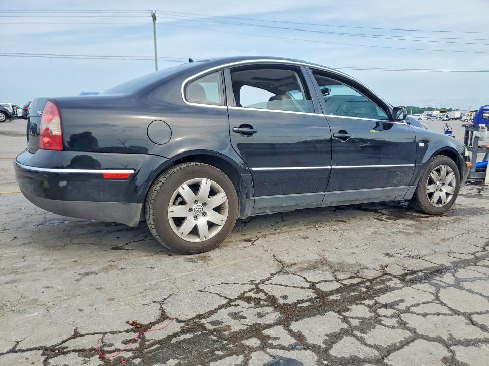 2002 Volkswagen Passat მანქანა იყიდება აუქციონზე, vin: WVWRH63B02P433313, აუქციონის ნომერი: 61878666